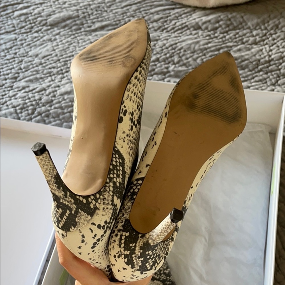 Steve Madden White and Gray Snake-Print Knee Boots - NO BOX - Picture 11 of 11